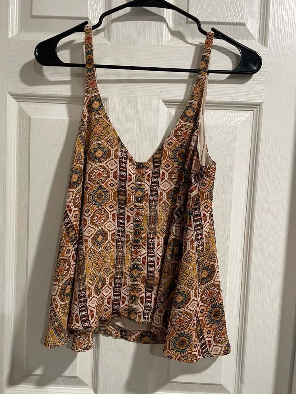 Forever 21 Aztec Geometric Print Sleeveless Button-Front Swing Tank Top